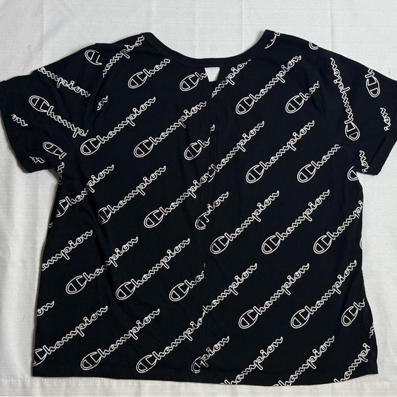 Champion Women’s Black Logo Short Sleeve Crop Top Tee Sz: Large - Picture 5 of 5